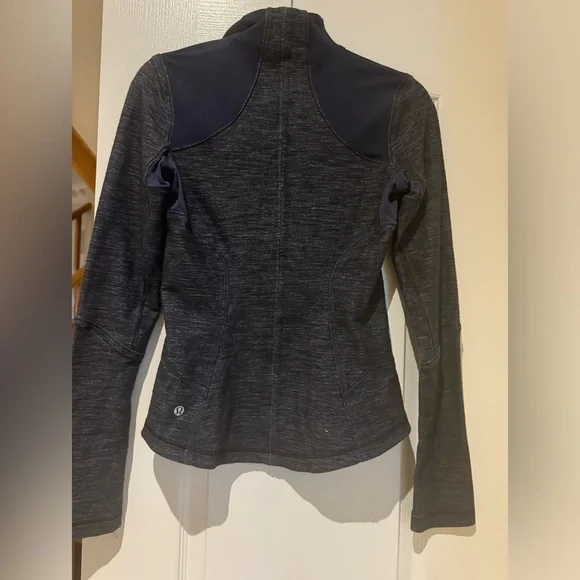 Lululemon Define Jacket - Picture 3 of 4